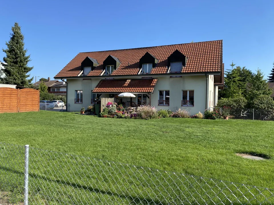 Neu renovierte 4 1/2 Zimmerwohnung