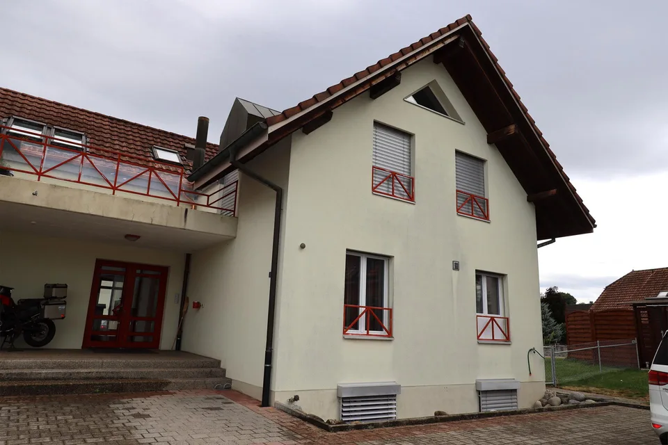 Neu renovierte 4 1/2 Zimmerwohnung