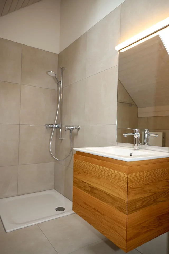 Neu renovierte 4 1/2 Zimmerwohnung