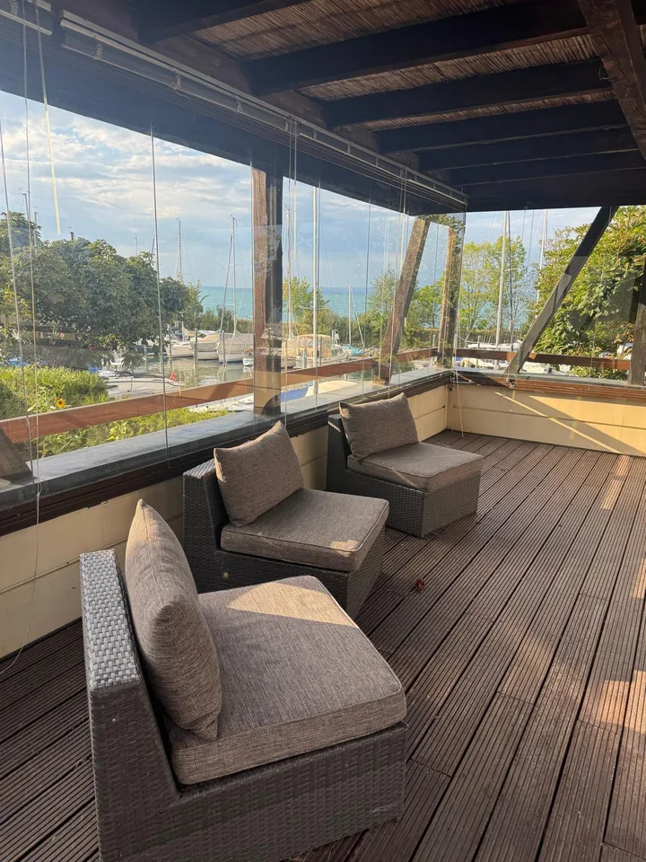 Haus direkt am See mit einzigartiger Terrasse & Privatsphäre