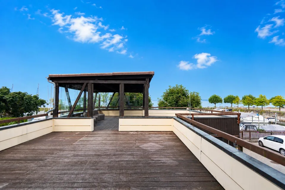 Haus direkt am See mit einzigartiger Terrasse & Privatsphäre