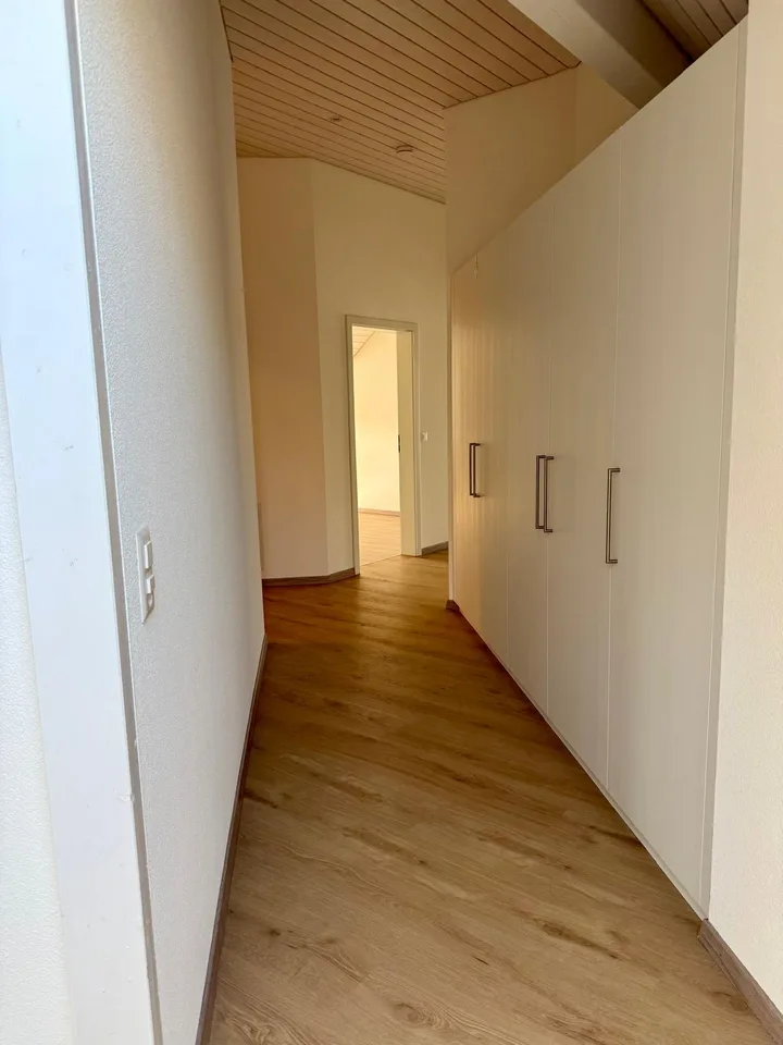 Sehr schöne, klimatisierte 5 1/2 Zimmer-Wohnung