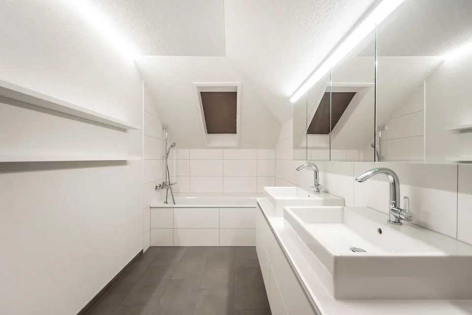 Traumhaftschöne, 4½-Zimmer-Dachwohnung in Altbau im Herzen von Eschenz