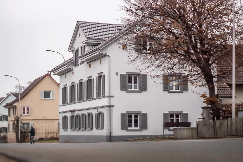 Traumhaftschöne, 4½-Zimmer-Dachwohnung in Altbau im Herzen von Eschenz
