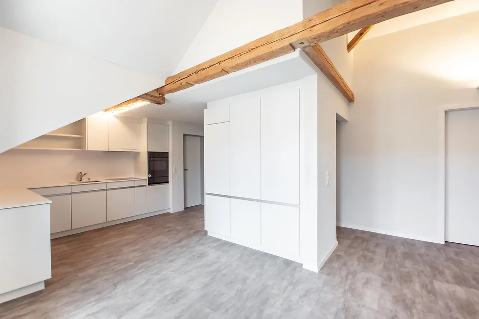 Traumhaftschöne, 4½-Zimmer-Dachwohnung in Altbau im Herzen von Eschenz