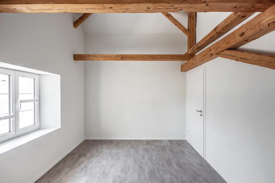 Traumhaftschöne, 4½-Zimmer-Dachwohnung in Altbau im Herzen von Eschenz