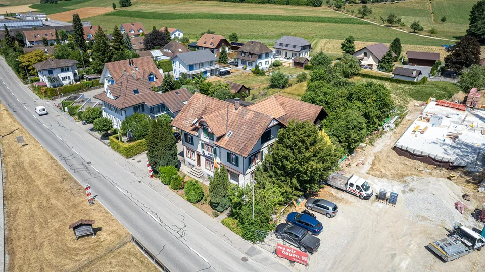 Maison d'habitation et commerciale avec potentiel de développement et terrain à bâtir à Madiswil – photo 5 sur 13