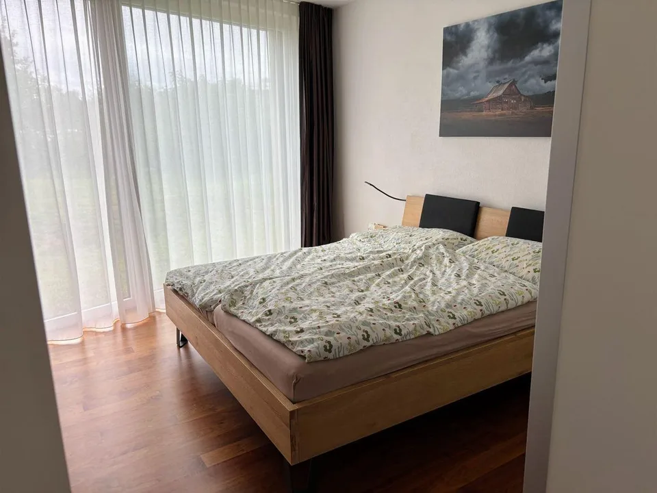 Traumwohnung für eine Familie im Steuerparadies