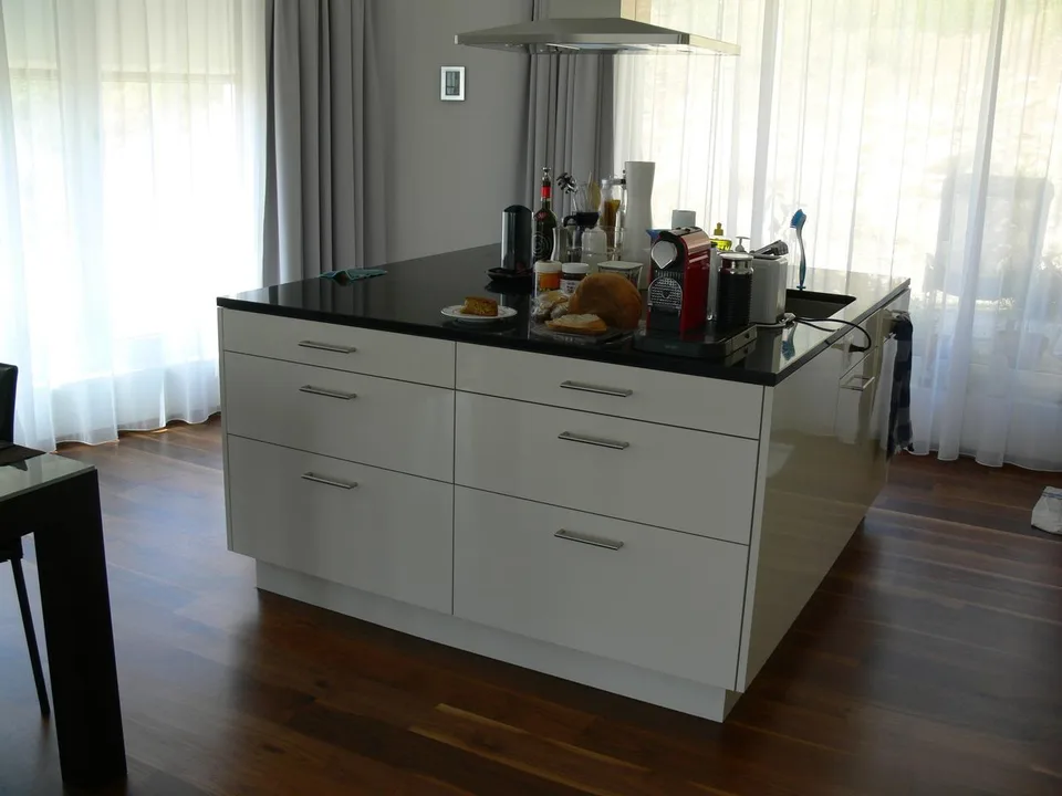 Traumwohnung für eine Familie im Steuerparadies