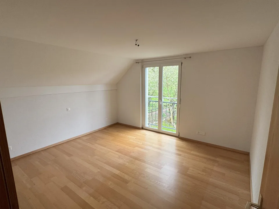Charmante 5.5-Zimmer-Dachwohnung in der attraktiven Gemeinde Zuzwil SG