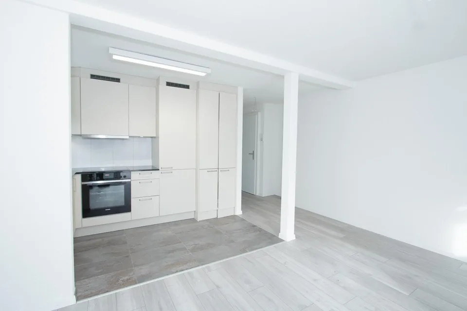 Ihr neues Zuhause mit atemberaubender Seesicht und Badeplatz