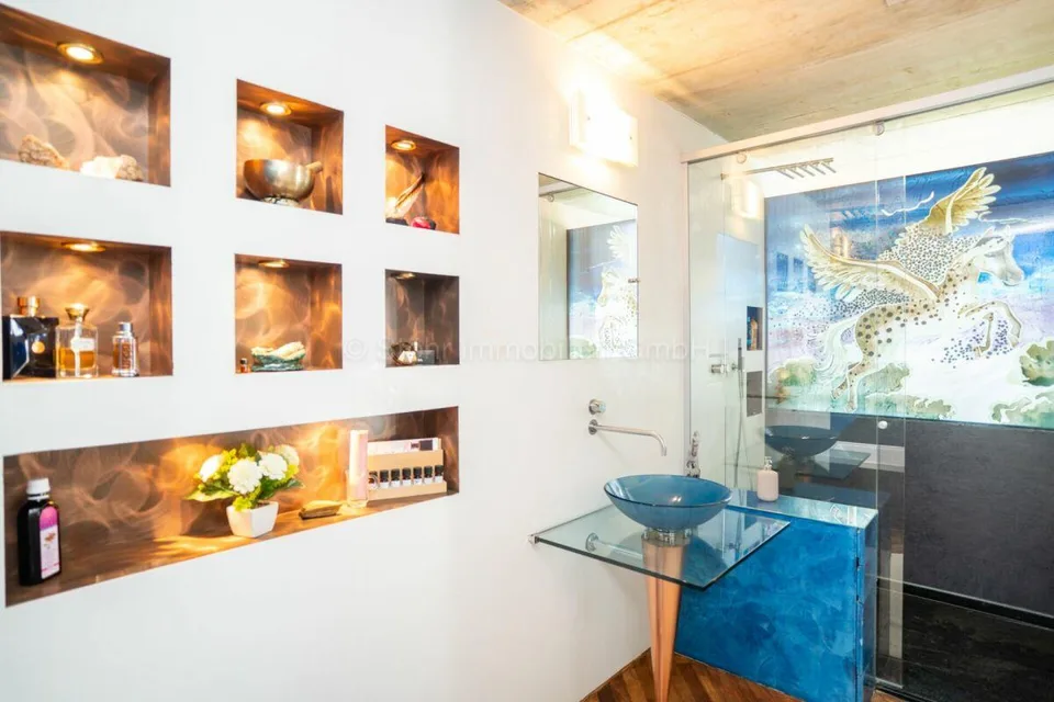 Elegante 10-Zimmer Villa mit aussergewöhnlicher Architektur – Foto 22 von 30
