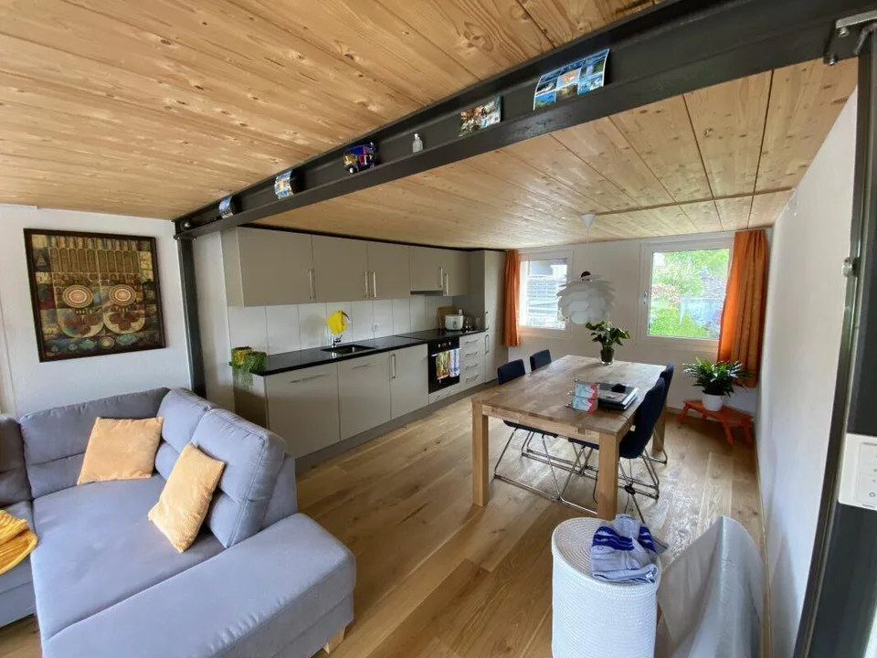 Helle 2.5 Zi-Wohnung mit Balkon