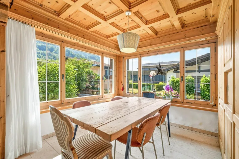 Spazio per vivere e sognare: Bijou in una posizione ambita – foto 3 di 5