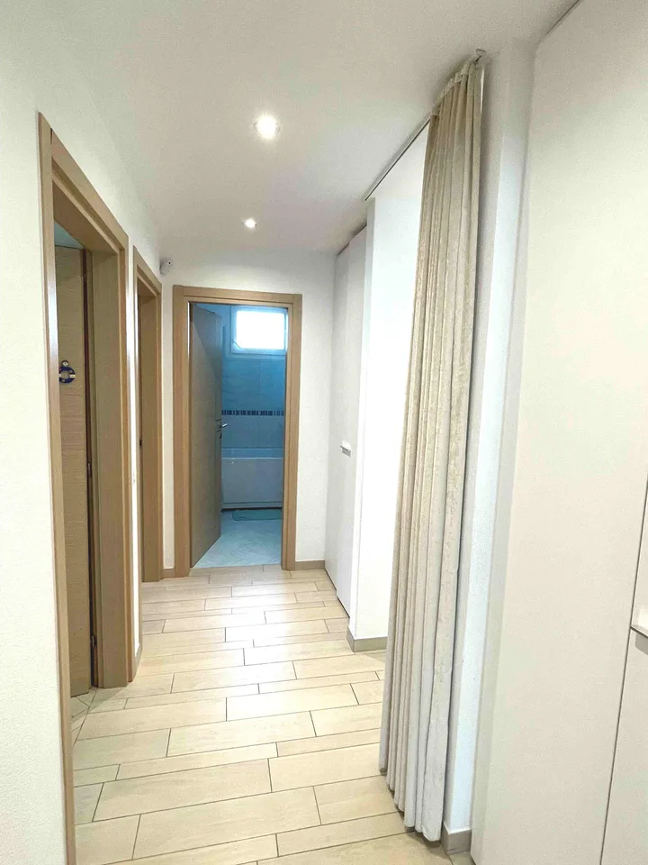 Appartement avec beau jardin dans une petite et élégante construction – photo 13 sur 17