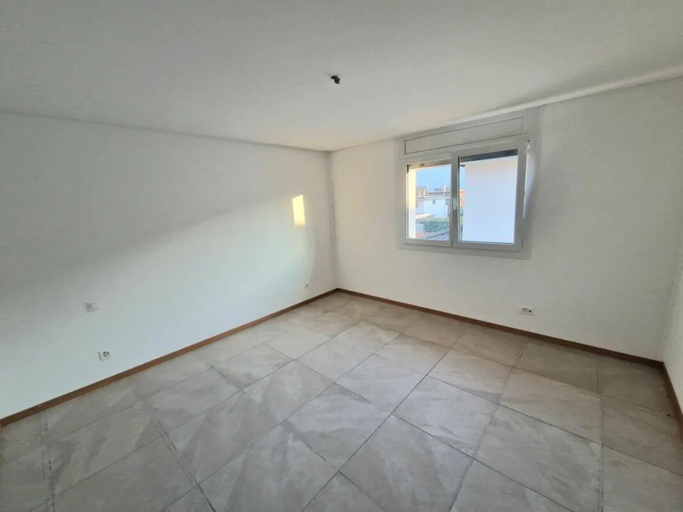 ZU VERKAUFEN IN CUGNASCO - NEUE 5,5-ZIMMER-EINFAMILIENHÄUSER IN RUH... – Foto 15 von 24