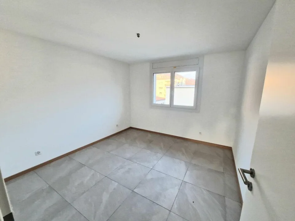 ZU VERKAUFEN IN CUGNASCO - NEUE 5,5-ZIMMER-EINFAMILIENHÄUSER IN RUH... – Foto 14 von 24