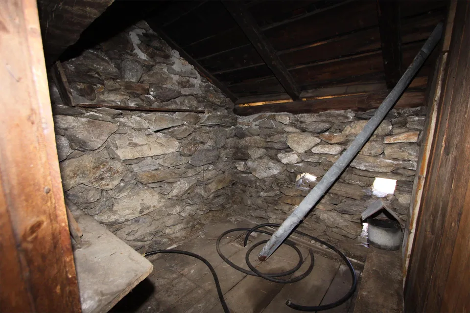 Maiensäss-Hütte mit Anbau "Mises Tschamut" – foto 9 di 9