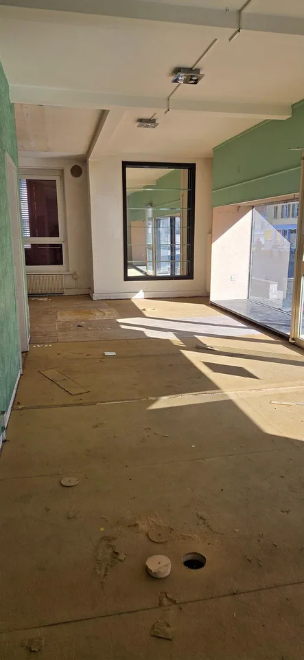 Espace commercial à louer dans un emplacement central - 16,5 m² – photo 8 sur 8