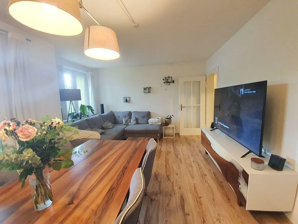Schöne helle 4-Zimmerwohnung in Stadtnähe – Foto 3 von 9