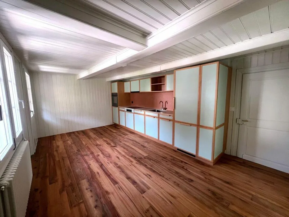 Appartamento elegante di 3.5 stanze in un edificio residenziale storico
