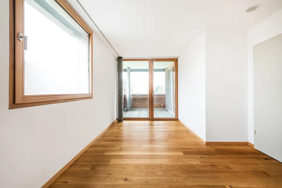 Hochwertige 4.5-Zimmerwohnung mit Terrasse in sonniger Lage
