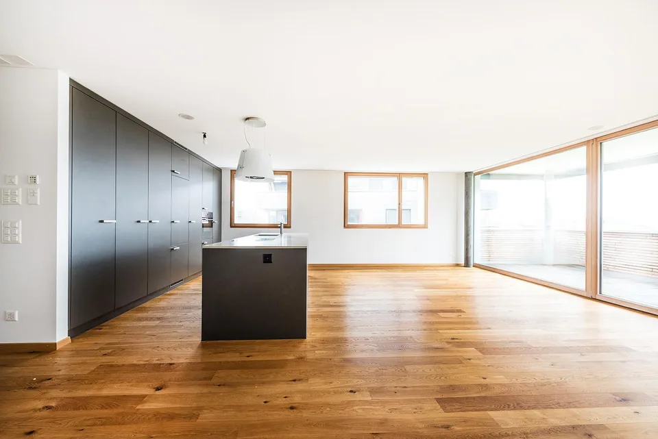Hochwertige 4.5-Zimmerwohnung mit Terrasse in sonniger Lage