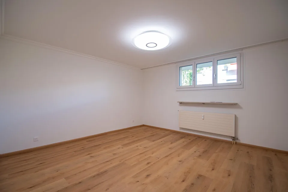 4 Zimmer Atelier-/Büroräume UG – photo 2 of 7