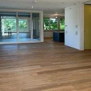 Wohnen im Grünen (Erstbezug) - 2½-Zimmer-Wohnung mit hochwertigem Innenausbau zu vermieten