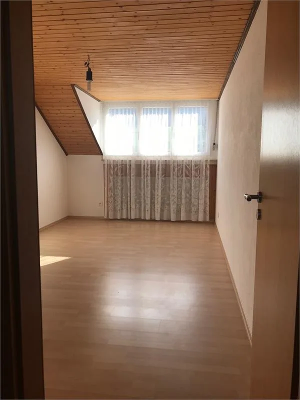 3,5 Zimmer Dachwohnung