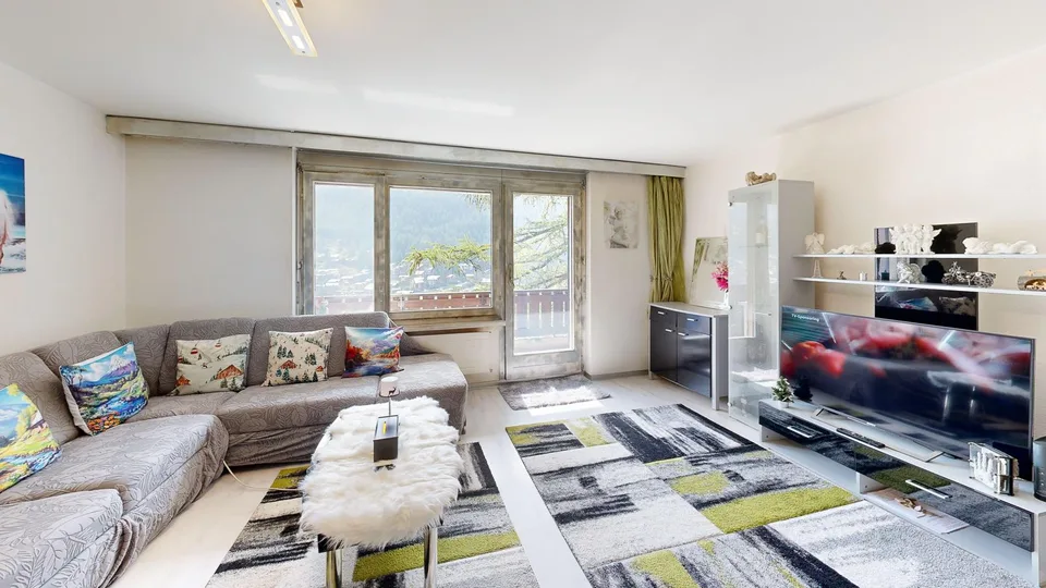 Helle 4.5 Zimmerwohnung mit schöne Blick auf das Dorf – Foto 4 von 11