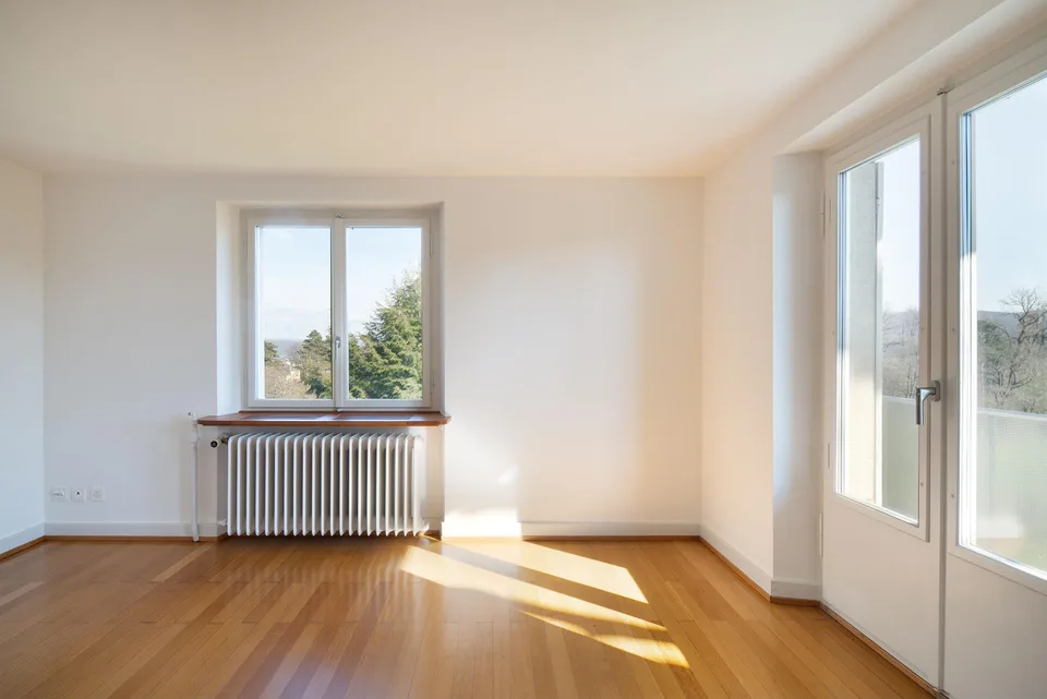 Grosszügiges Einfamilienhaus mit viel Grün und Privatsphäre – Foto 10 von 14
