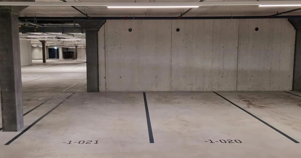 Einstellplätze im Parkhaus Mobility Hub Zug Nord zu vermieten – Foto 2 von 4