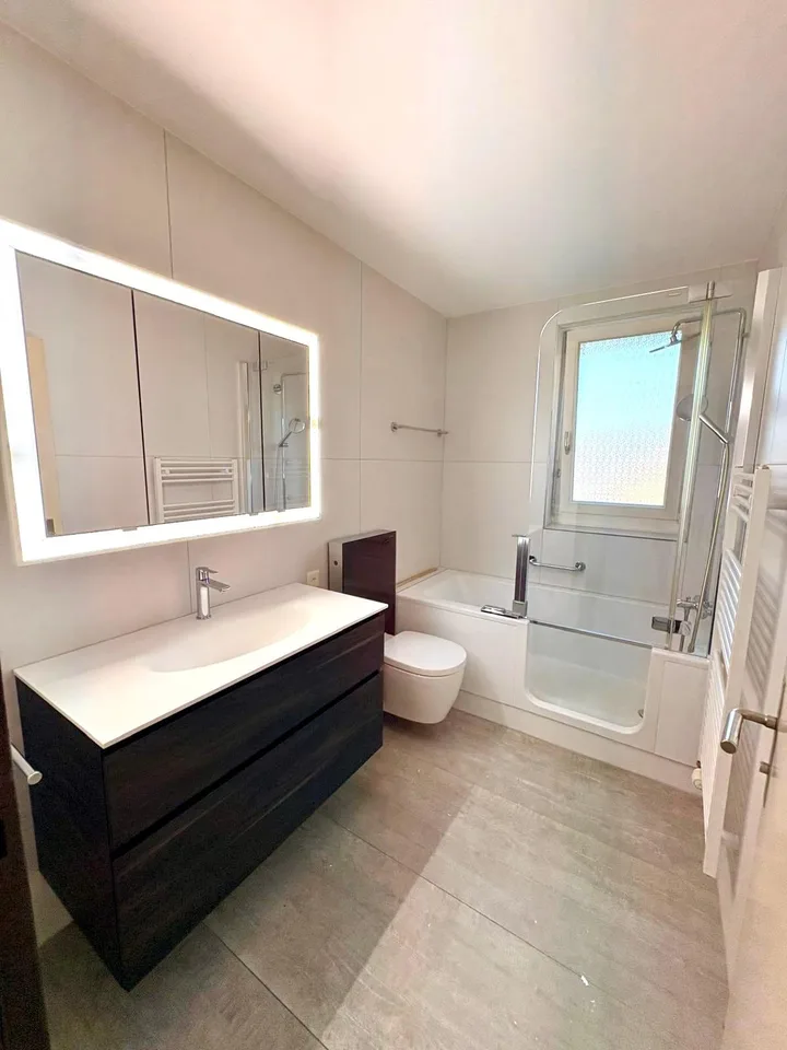 Exklusive Attika- 3.5-Zimmer-Wohnung mit Cheminée in Winterthur Seen – Foto 8 von 8
