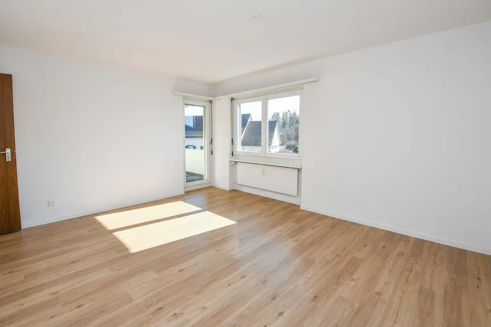 Grosse & gemütliche Wohnung mit Cheminée