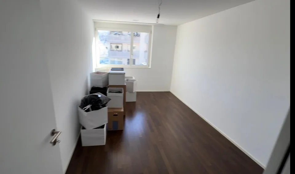 Moderne 4.5-Zimmer Wohnung mit Seesicht und grossem Balkon