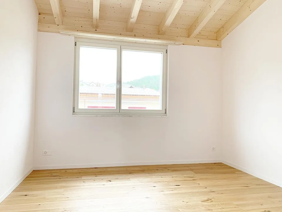 schöne und grosse 3.5 Zimmer Wohnung