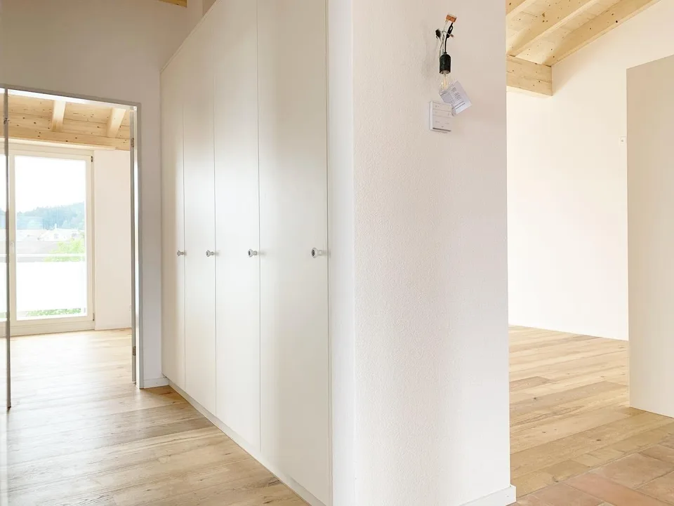 schöne und grosse 3.5 Zimmer Wohnung