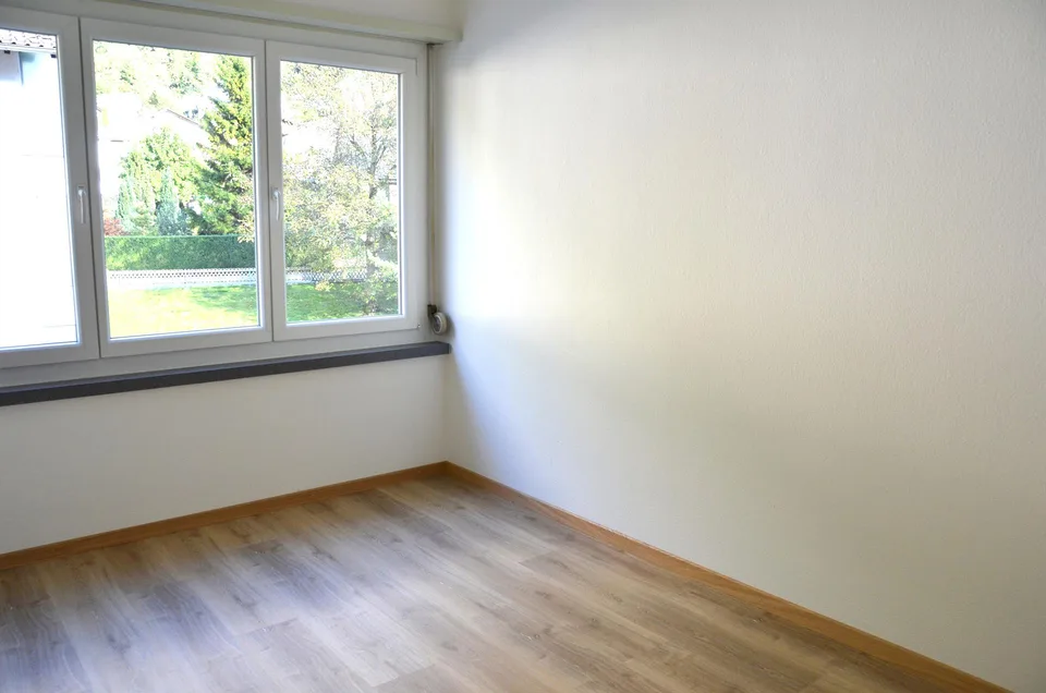 Ruhige neu renovierte 3,5-Zimmerwohnung in Erstfeld – photo 4 sur 6