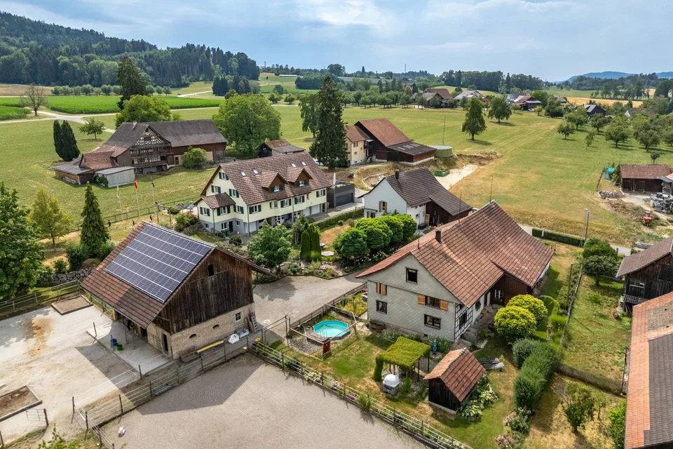 Stilvolles Fachwerkhaus mit Gewerbe und Pferdeinfrastruktur – Foto 30 von 30