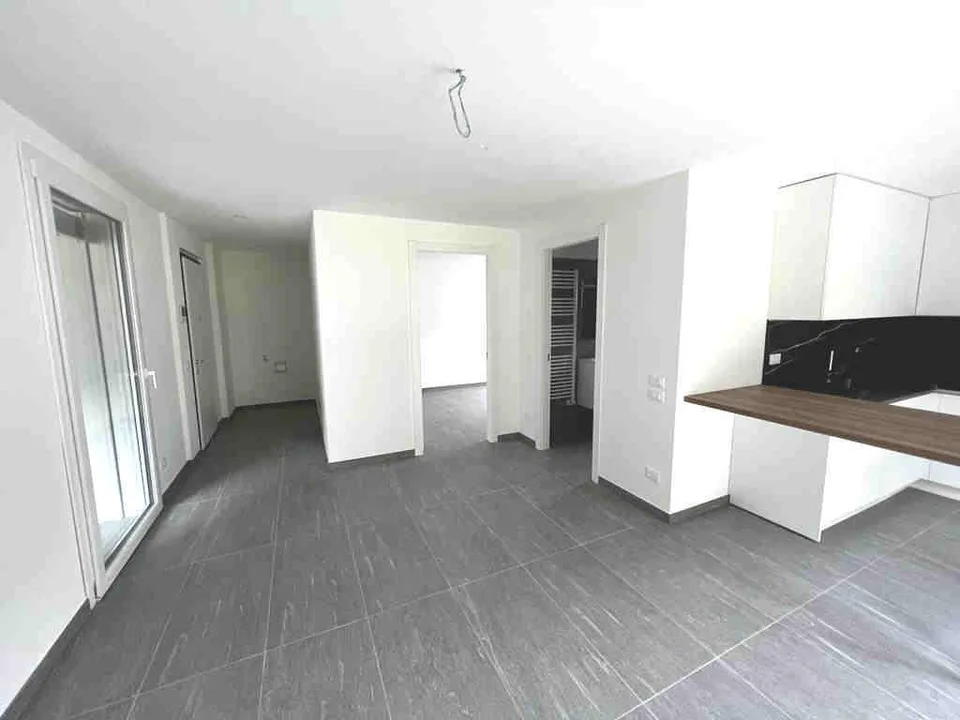 Attico con terrazza in zona comoda e strategica – Foto 6 von 11