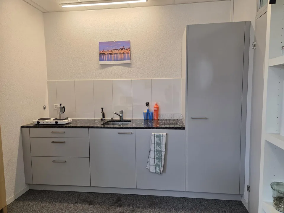 Attraktive Büro-/Praxisfläche an zentraler Lage in Thun – photo 11 of 12