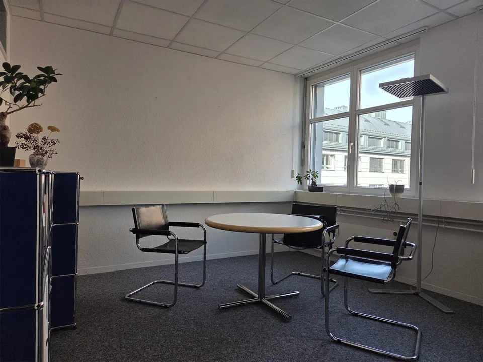 Attraktive Büro-/Praxisfläche an zentraler Lage in Thun – photo 8 of 12