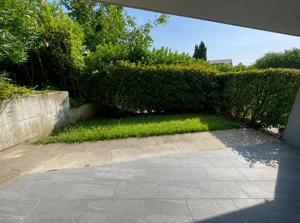 BALERNA – 4,5 LOCALI CON GIARDINO – CERCASI SUBENTRANTE