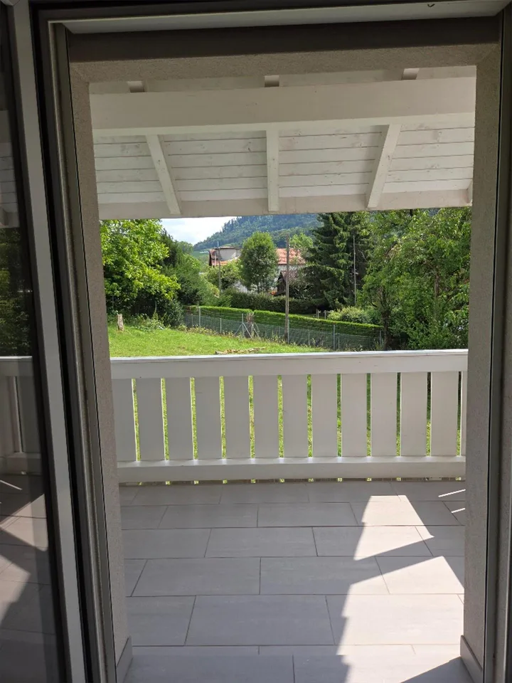 Vivere con stile e libertà – Spaziosa maisonette 4.5 locali nel cuore di Wahlen