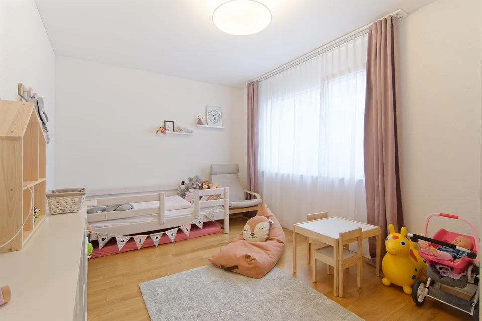 4.5 Zimmer-Wohnung mit grossem Sitzplatz