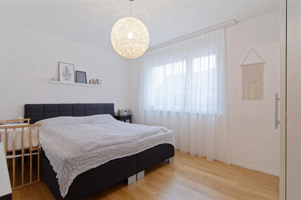 4.5 Zimmer-Wohnung mit grossem Sitzplatz