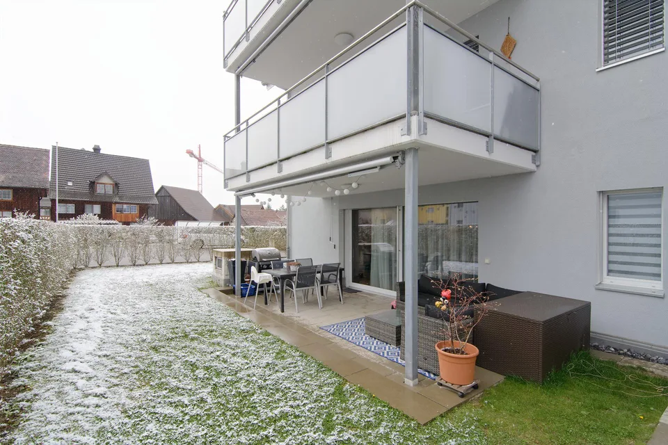 4.5 Zimmer-Wohnung mit grossem Sitzplatz