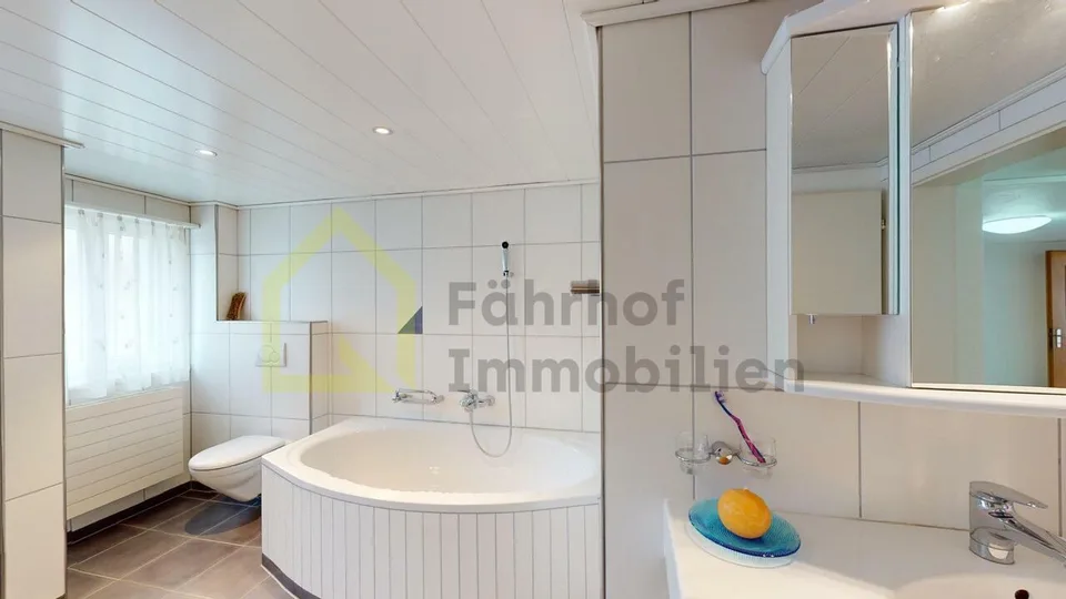 Casa con annessi e 4'800 m2 di terreno – foto 10 di 25