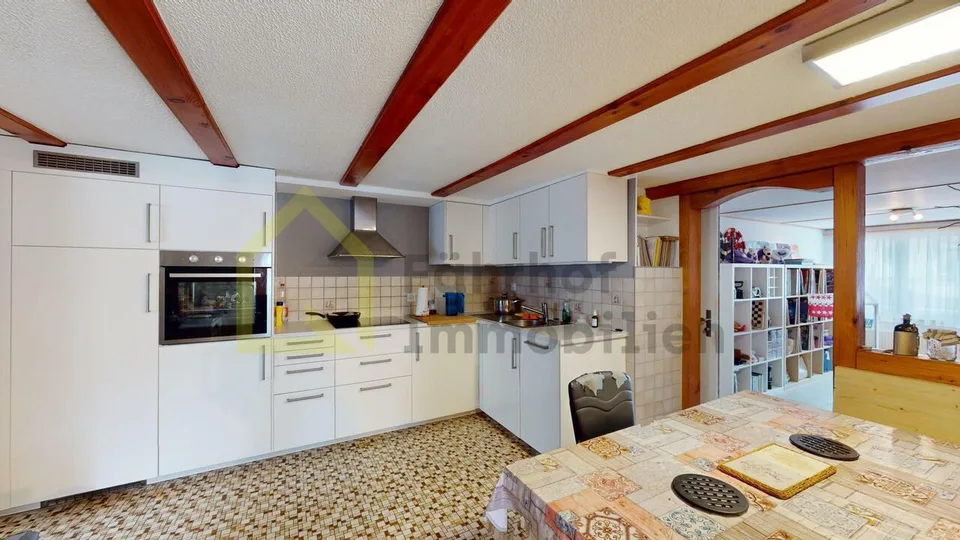 Casa con annessi e 4'800 m2 di terreno – foto 8 di 25